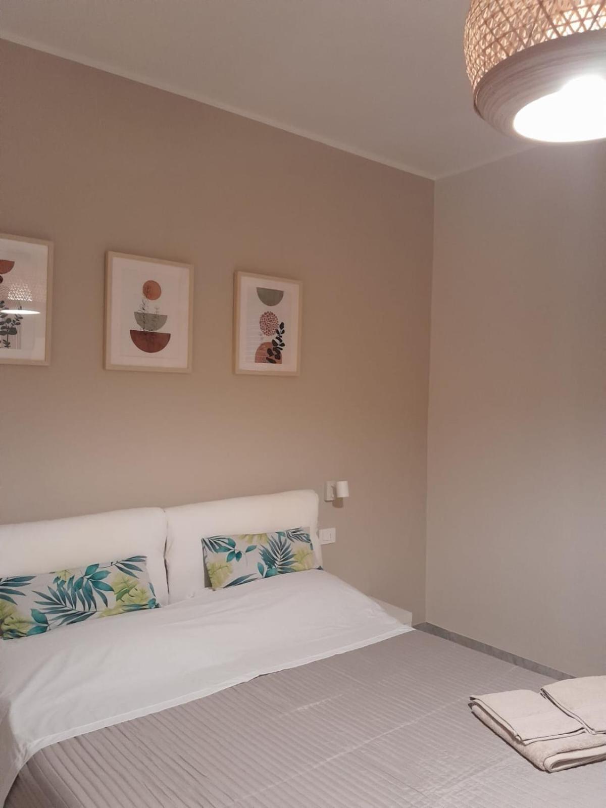 Anna Luxury Apartment Bisceglie Exterior foto